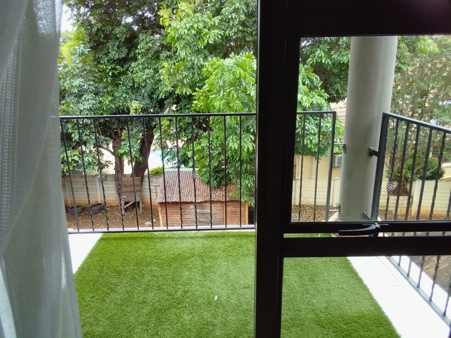 To Let 4 Bedroom Property for Rent in Safari Gardens North West